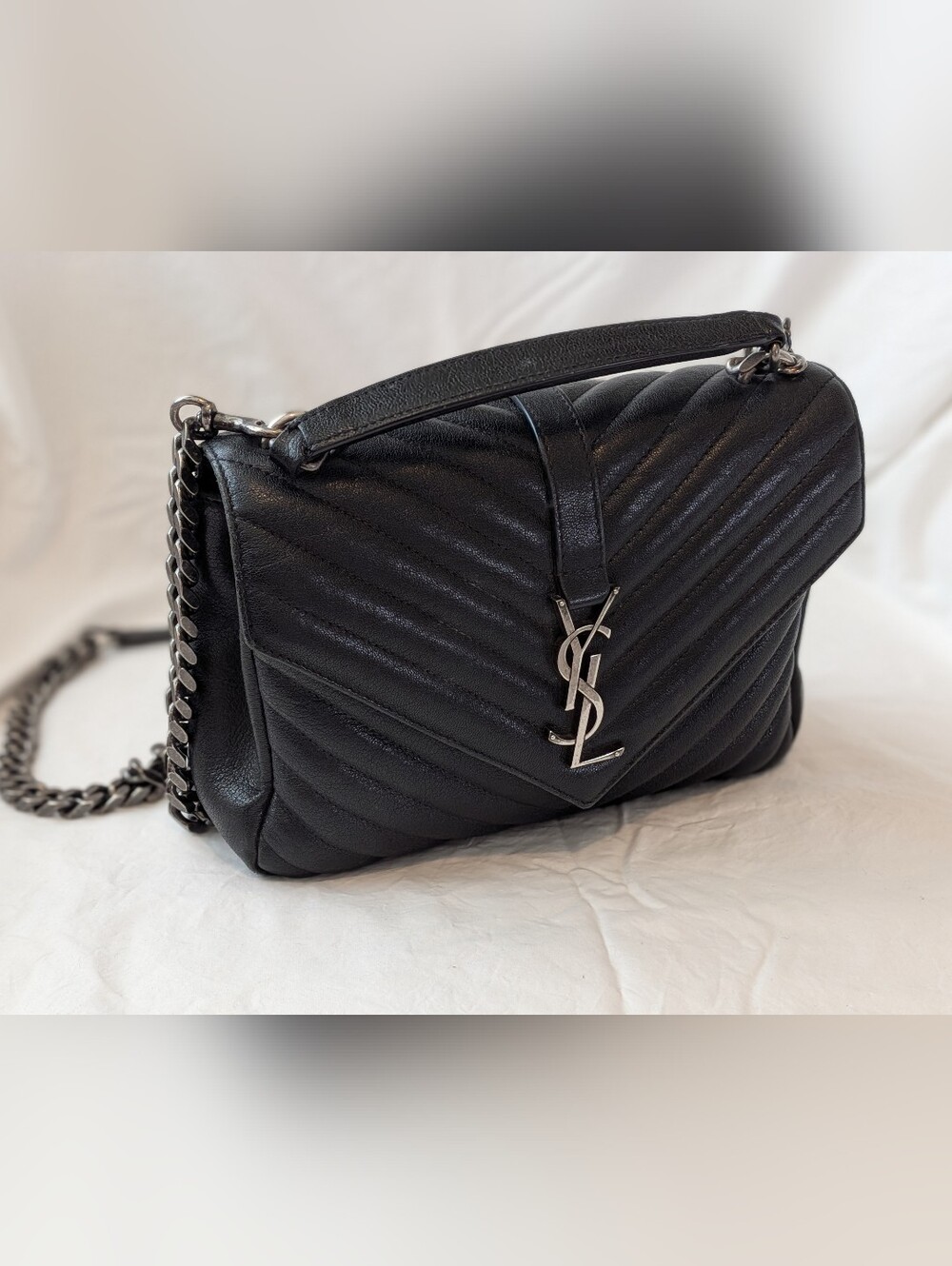 Saint Laurent Black Quilted Chevron Leather Shoulder Bag with YSL Logo - Picture 2 of 8